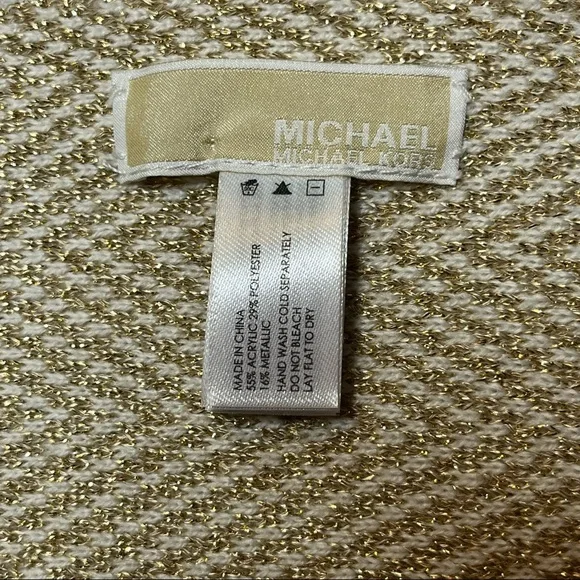 Michael Kors Scarf - Picture 5 of 6